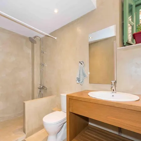 Βίλα A Fab Two Storey House 15m From Sea *